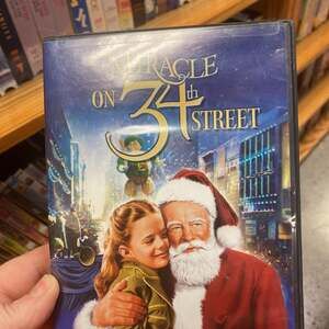 Miracle on 34th Street 2-Disc Set DVD